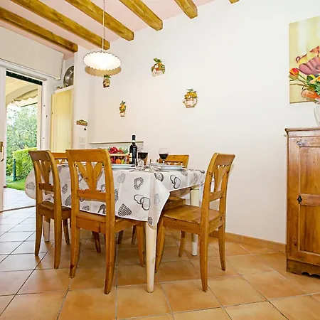 Buglio In Monte Sleeps 5 Pool Wifi * Padenghe sul Garda