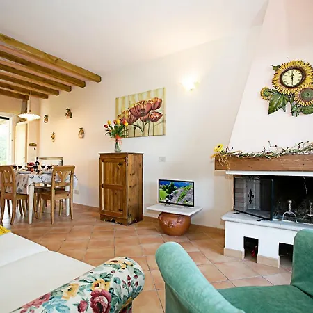 Buglio In Monte Sleeps 5 Pool Wifi Padenghe sul Garda
