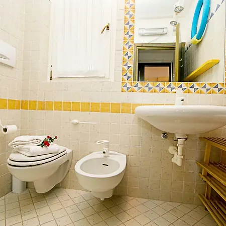 Buglio In Monte Sleeps 5 Pool Wifi Feriehus *